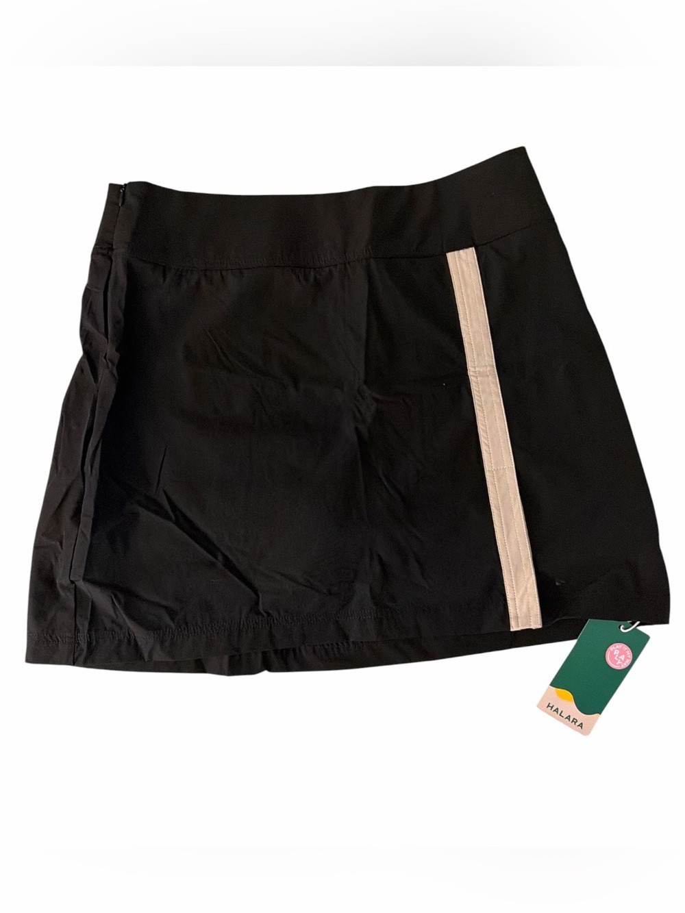 HALARA Black Play it My Way Skort with Trim - size Medium - NWT